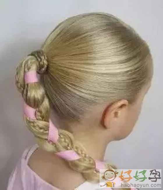 小女孩辫子100种图解算什么 儿童公主发型简单又漂亮