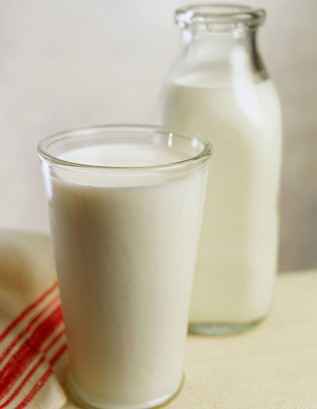 喝牛奶有禁忌 别跟5种食物同食