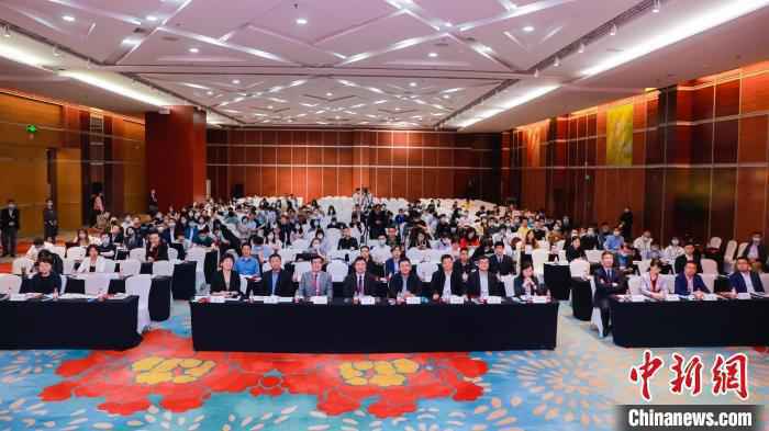 5月15日，2021中国远程医疗与互联网医学大会暨互联网医院高质量发展论坛在北京举行。　大会会务组供图