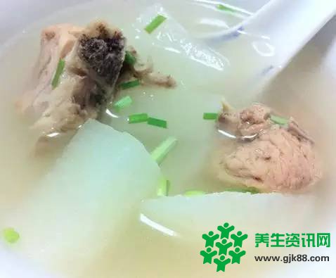 秋季煲汤食谱看这里简单营养又好喝